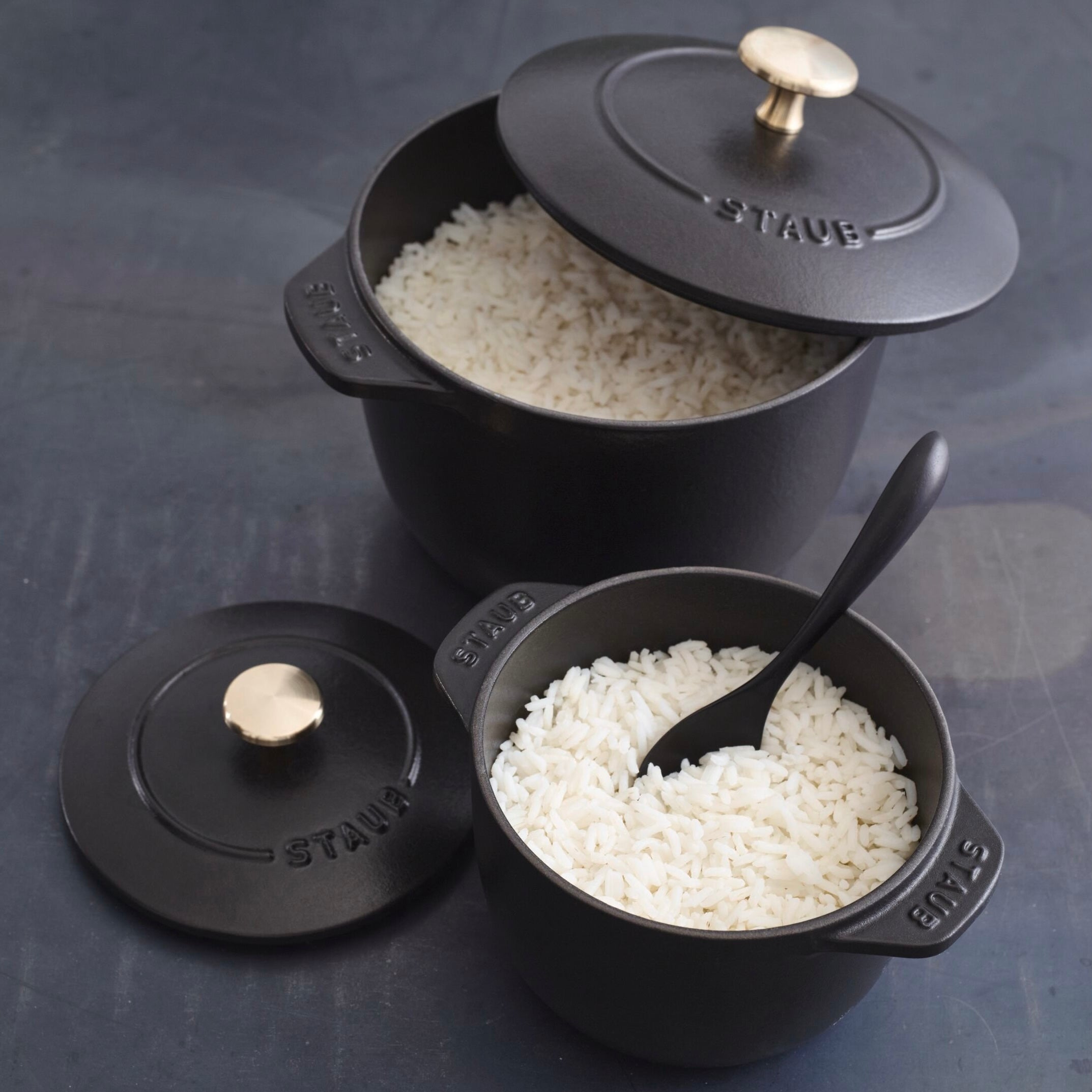 1.5qt. Enameled Cast Iron Rice Pot