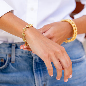 Berry Clover Linear Bracelet in Gold