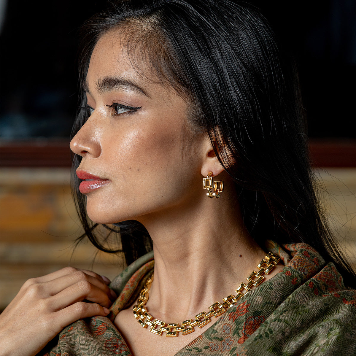 Pathway Hoop Earrings in Gold