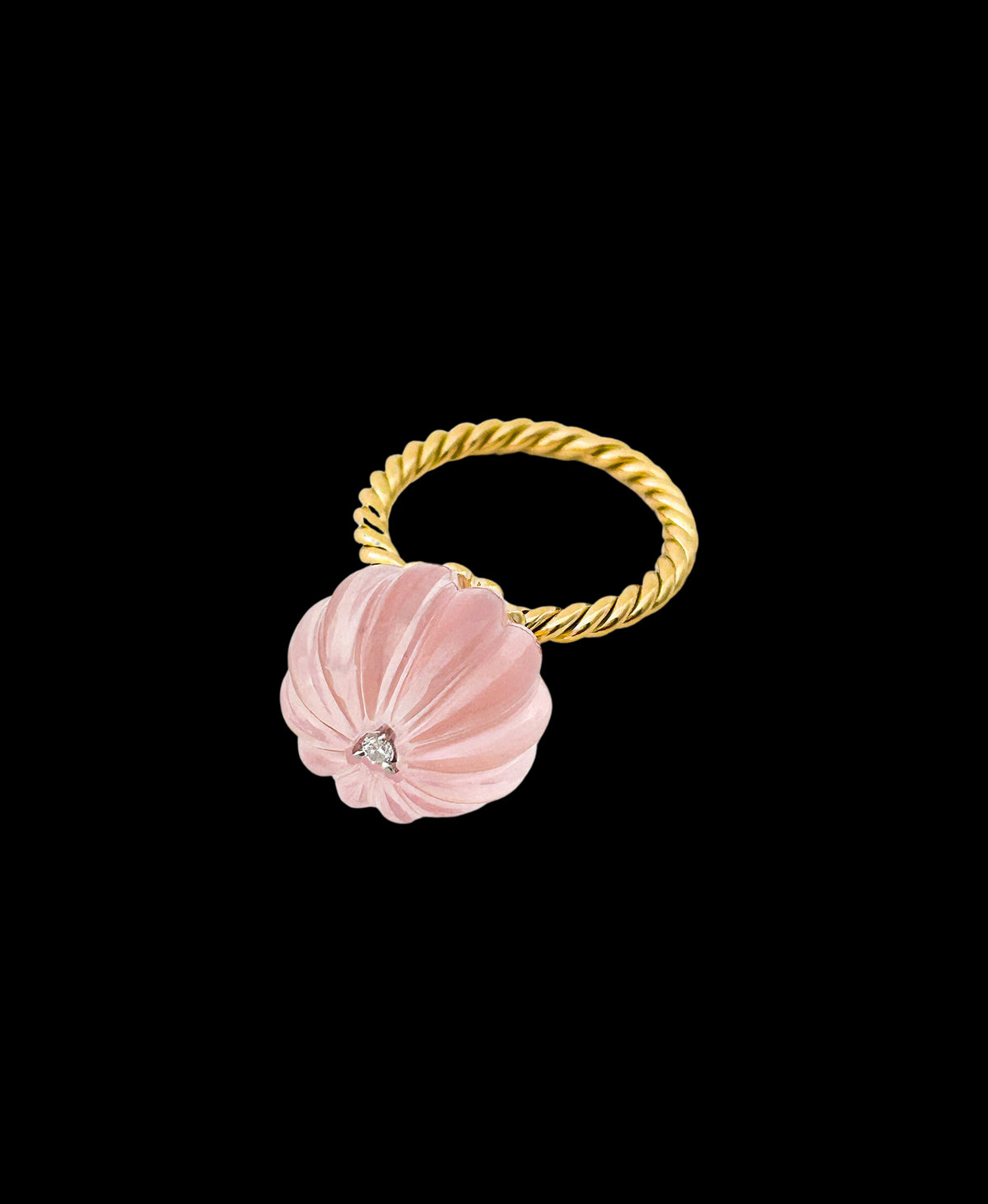 Venus Gold Twisted Ring with Rose Quartz & Diamond
