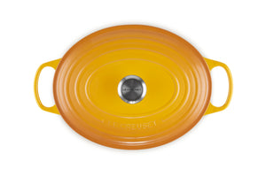 Le Creuset Signature Oval Dutch Oven, 6.75 qt., Nectar