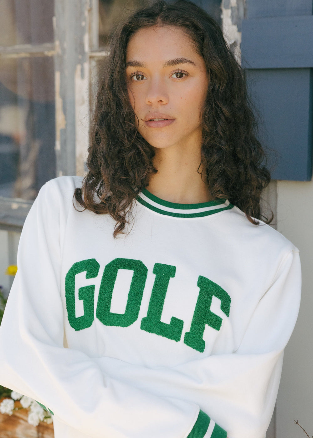 Elle Sweatshirt - Collegiate Golf in Ivory and Green