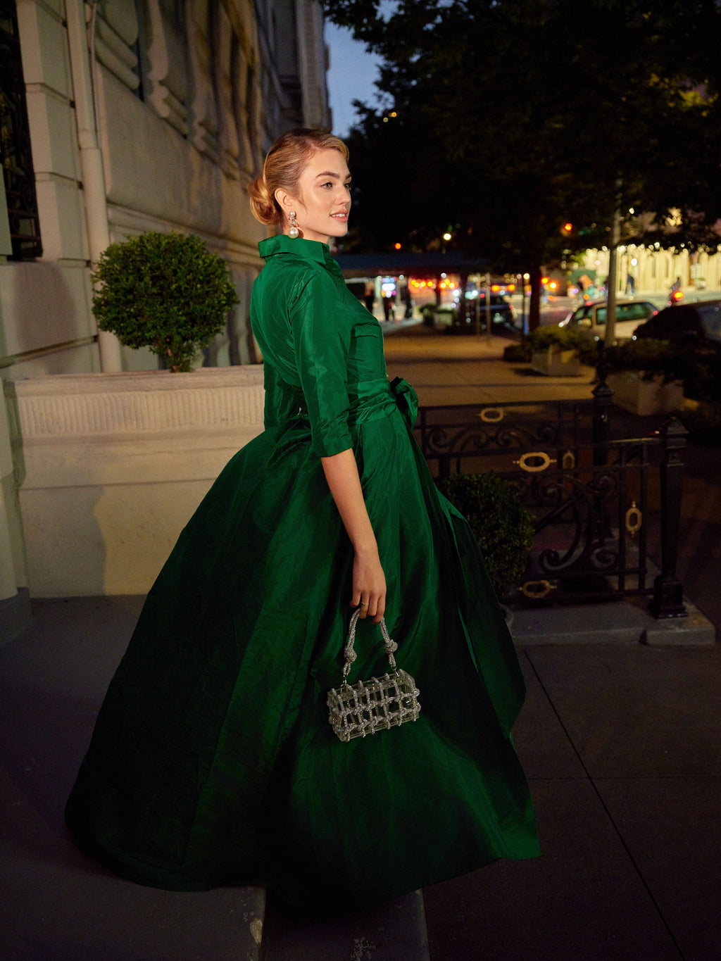 Effortlessly Elegant Gown In Emerald Green