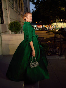 Effortlessly Elegant Gown In Emerald Green