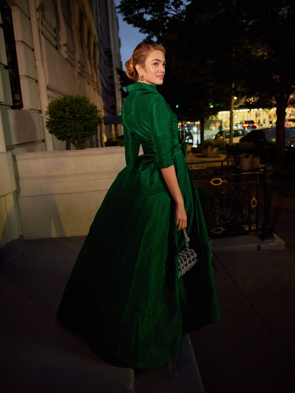 Effortlessly Elegant Gown In Emerald Green