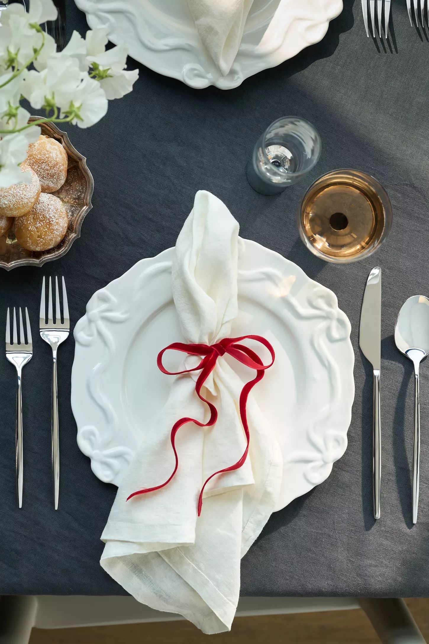 Benedita Bow Stoneware Dinner Plates