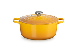 Le Creuset Signature Round Dutch Oven, 5.5 qt., Nectar