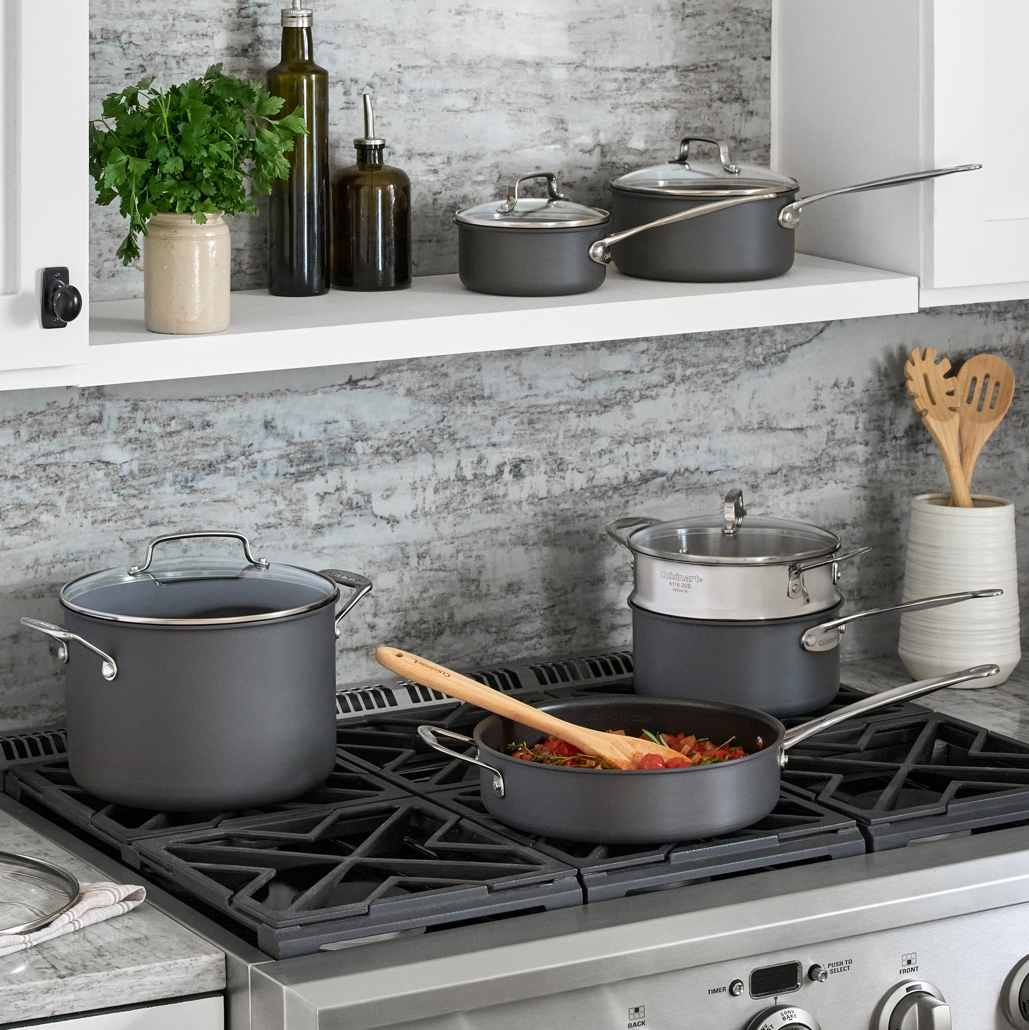 17-Piece Chef's Classic® Nonstick Hard Anodized Set in Black