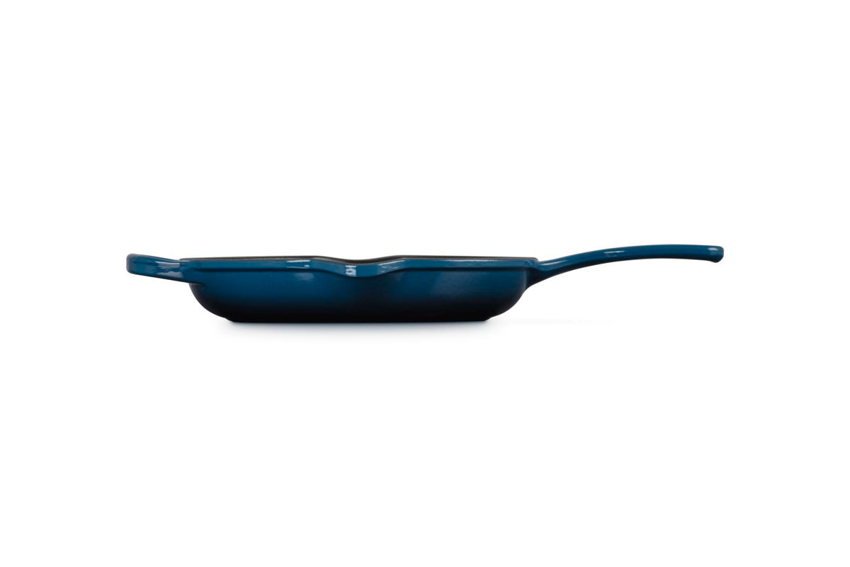 Signature Round Skillet 9" in Nuit