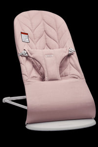 Bouncer Bliss Petal Quilt in Woven Dusty Pink