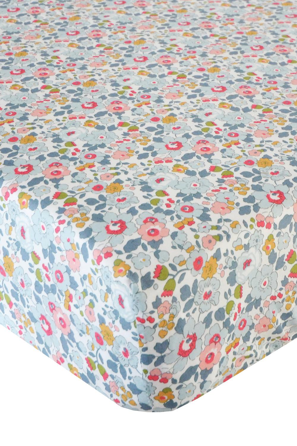 Fitted Sheet made with Liberty Fabric BETSY GREY - Coco & Wolf