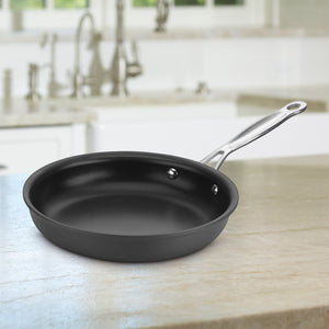 Chef's Classic® Nonstick Hard Anodized 8" Nonstick Skillet in Black