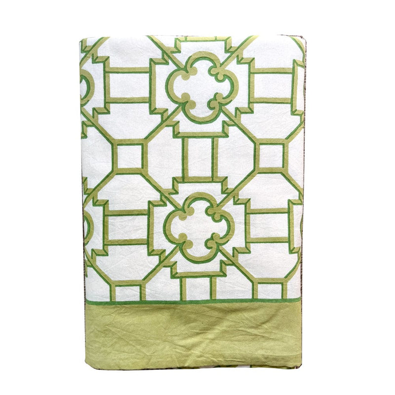 Garden Trellis Cloth Tablecover in Green