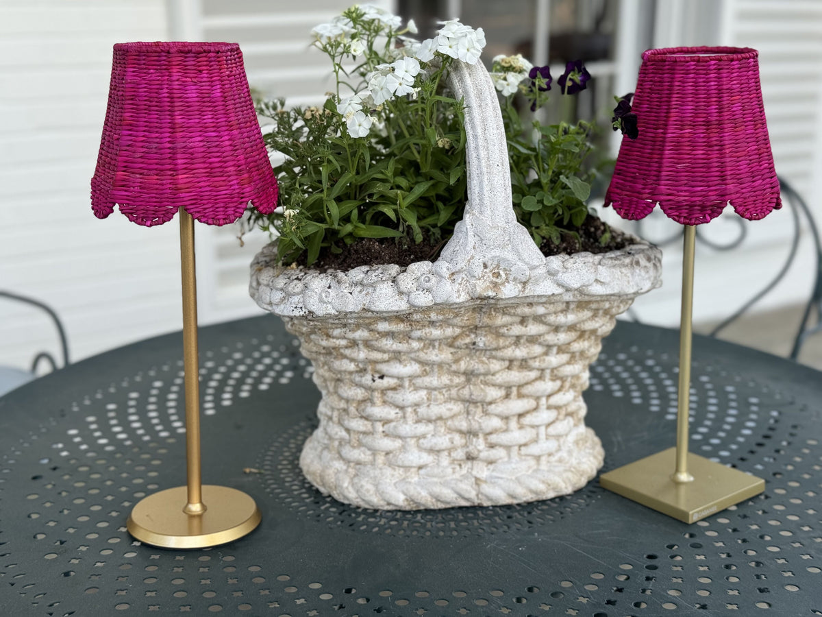 Small Seagrass Shade Cover Scalloped in Fuchsia