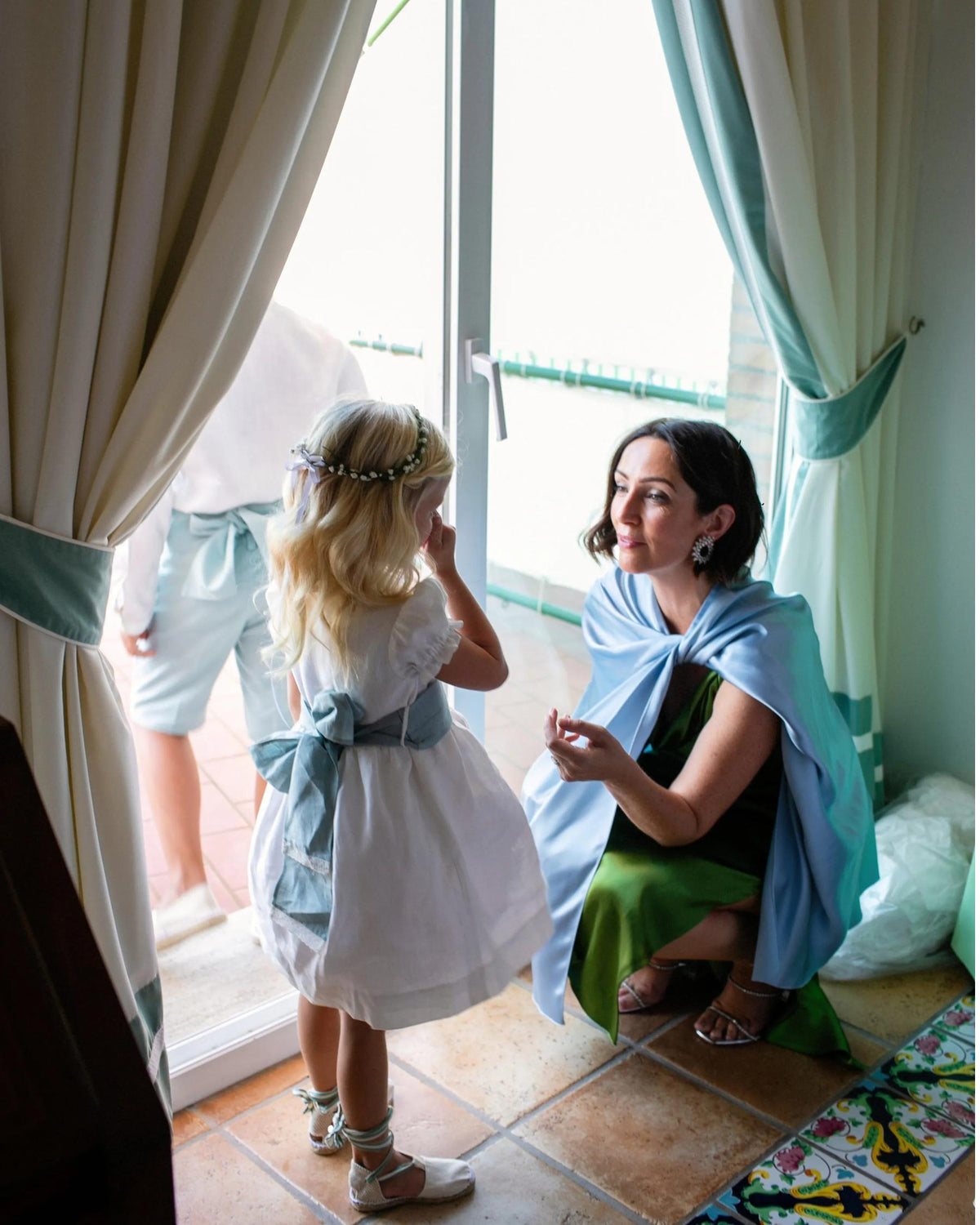 Girls Dress Off White - model Grace