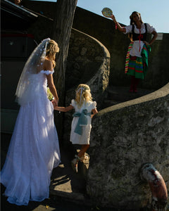 Girls Dress Off White - model Grace