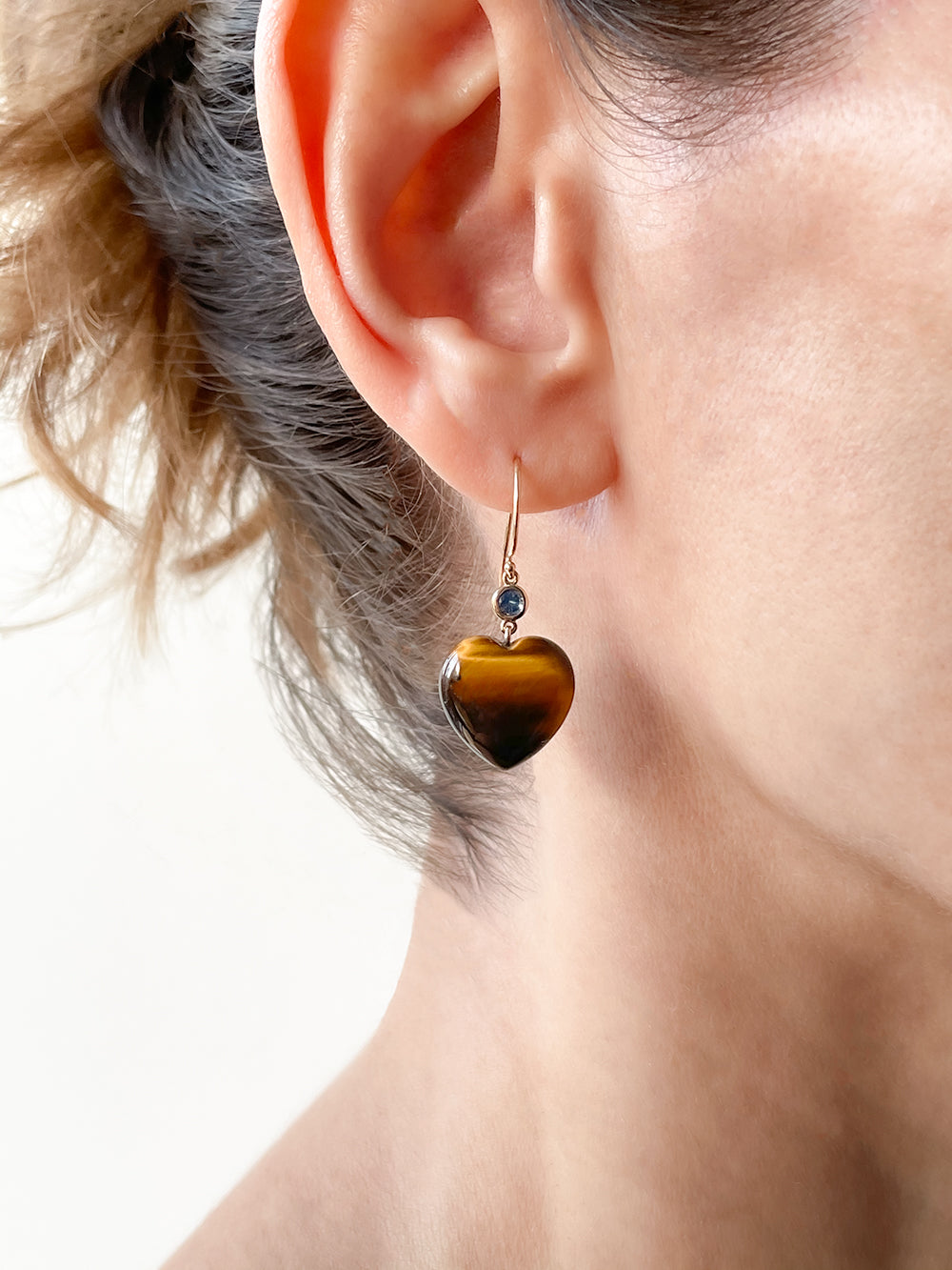 Petits Coeurs Tiger's Eye & Sapphire Gold Earrings