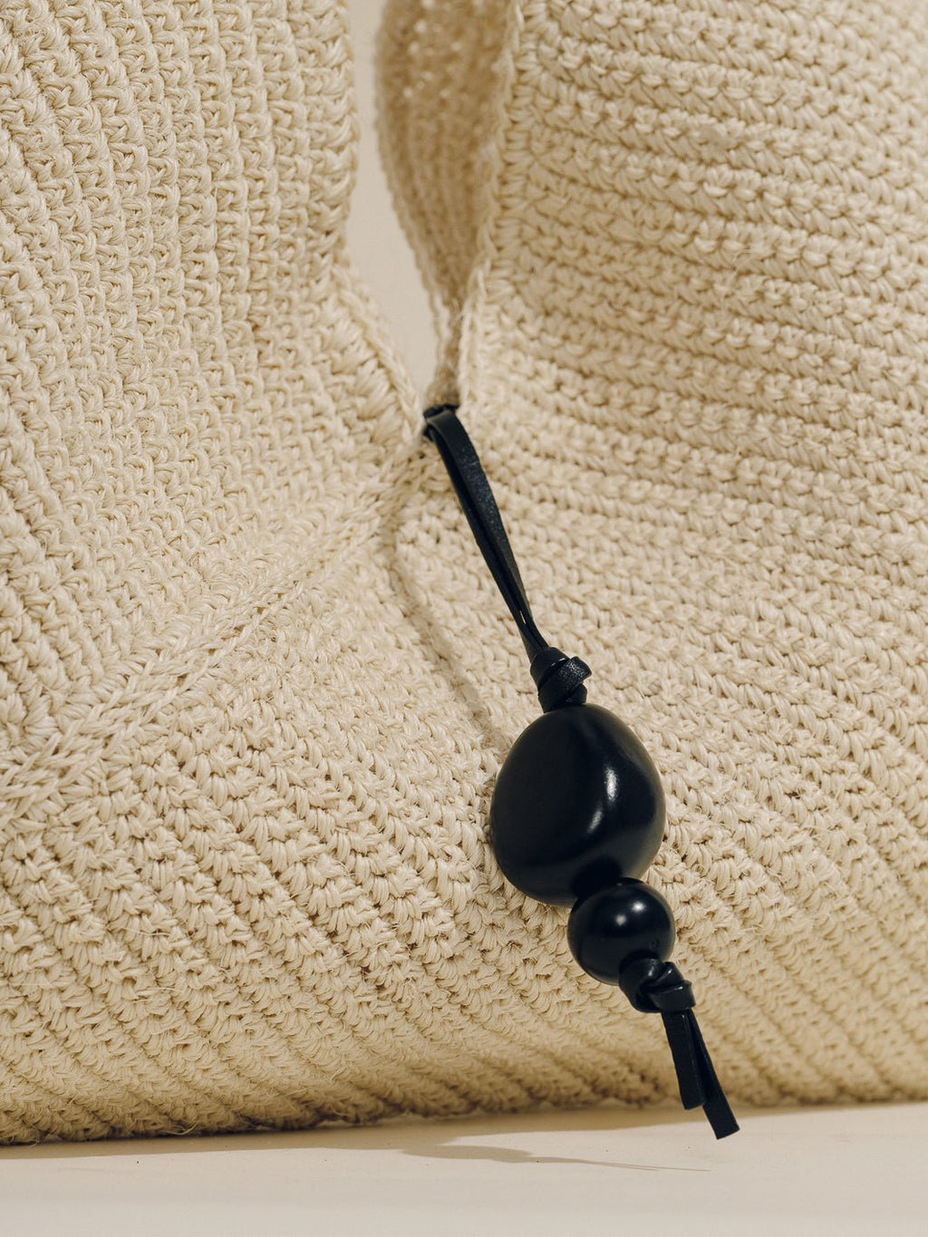 #color_black-natural-fiber