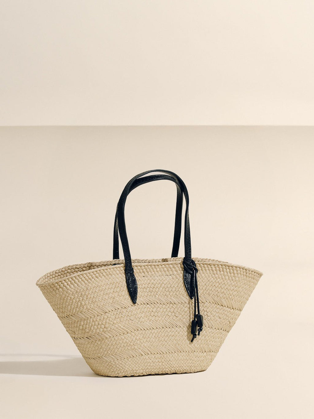 #color_taupe-black