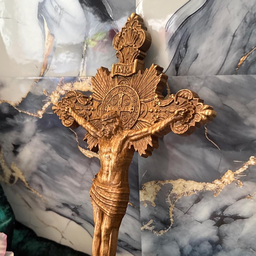 Carved Wooden Crucifix, Wooden cross, Catholic Crucifix, Jesus Christ, wooden cross, Choose Size 10X5.7 up to 26X14.8 inches, Free Shipping