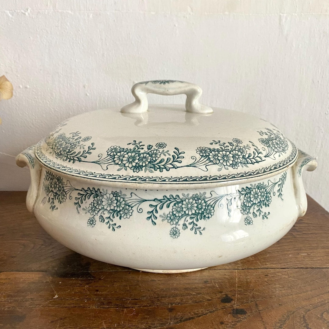 Antique ironstone soup tureen with daisy pattern, antique French tableware