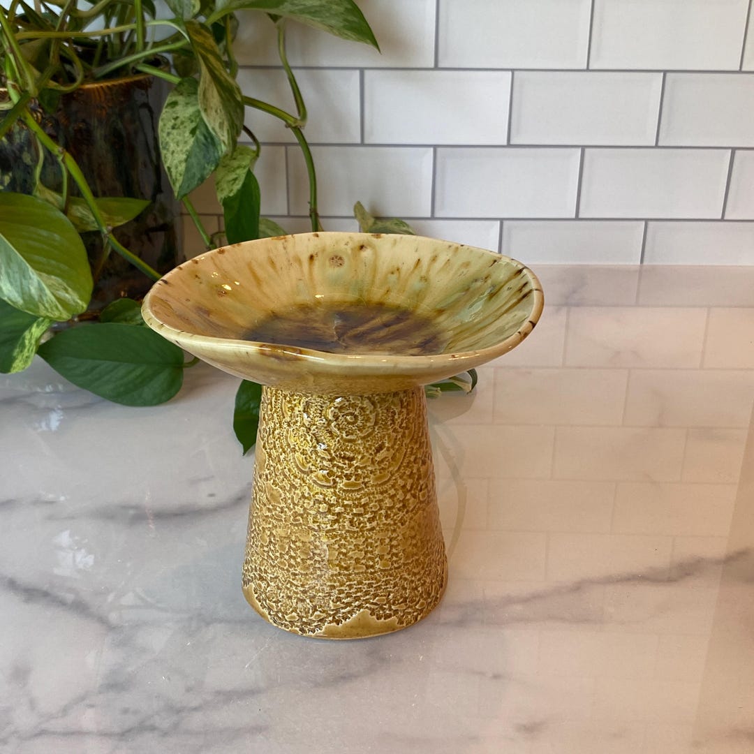 Ceramic and Old Lace Elevated Cat Food Bowl
