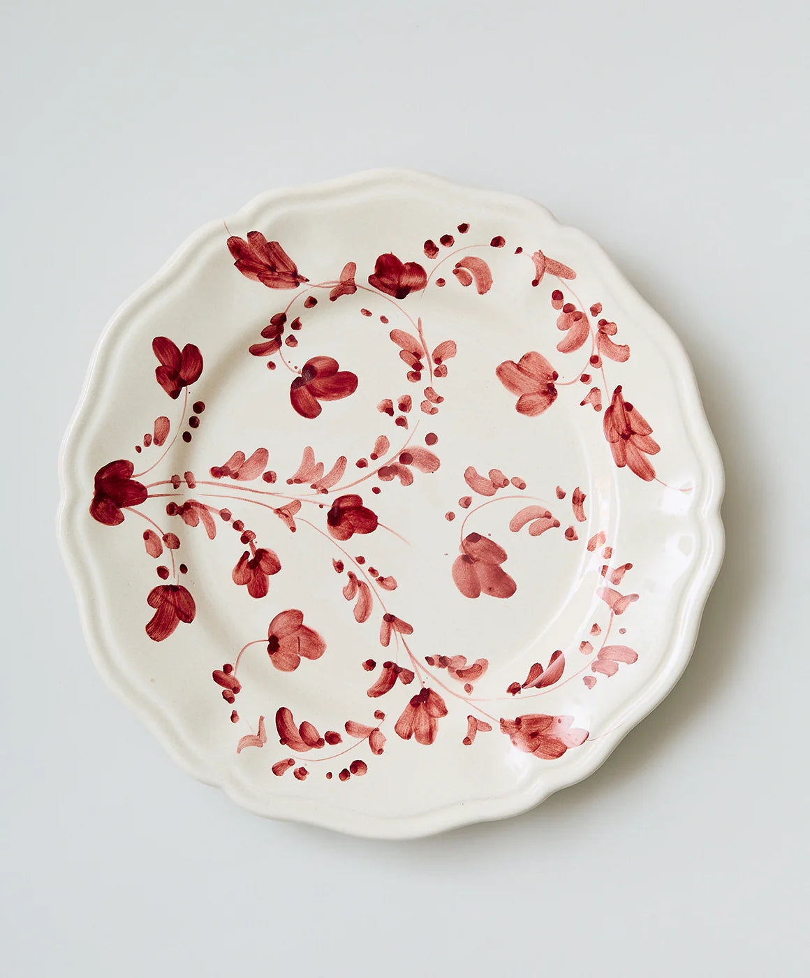 Flora Dinner Plate in Burgundy