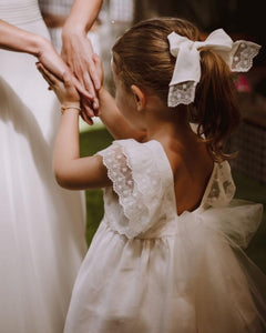 Lea - Flower girl dress off-white linen and  V-shaped back
