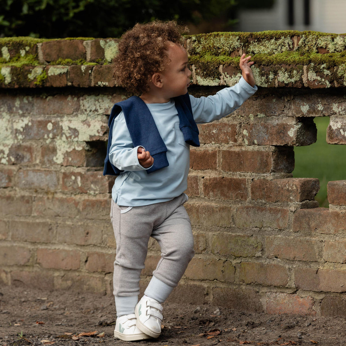 Long Sleeve Tucker Tee in Bay Tree Blue