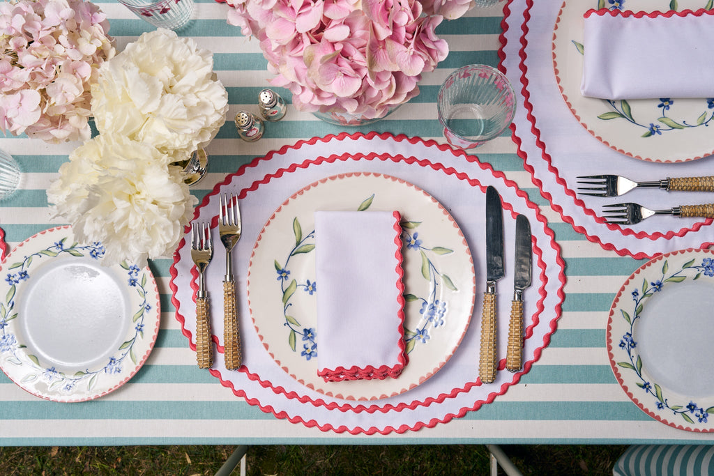 Cora Placemat And Napkin Set In Petal Pink