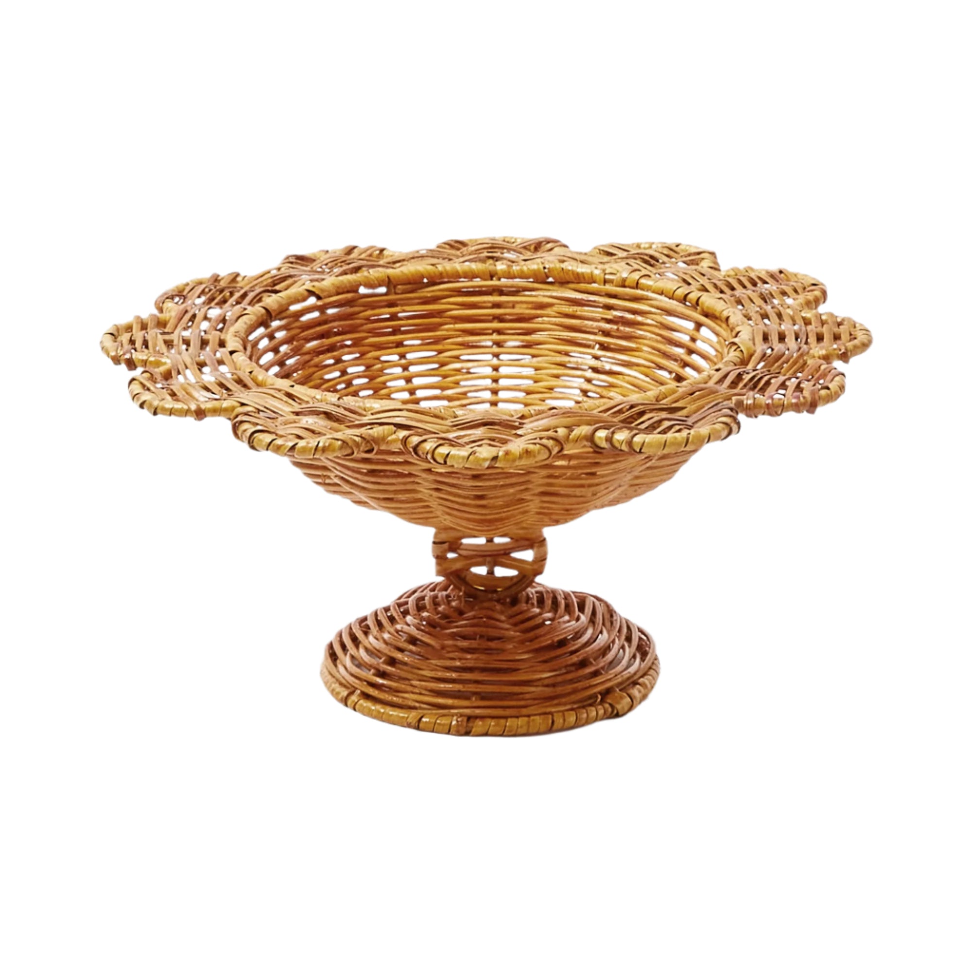 Small rattan bowl with a scalloped edge in the Luciana style.