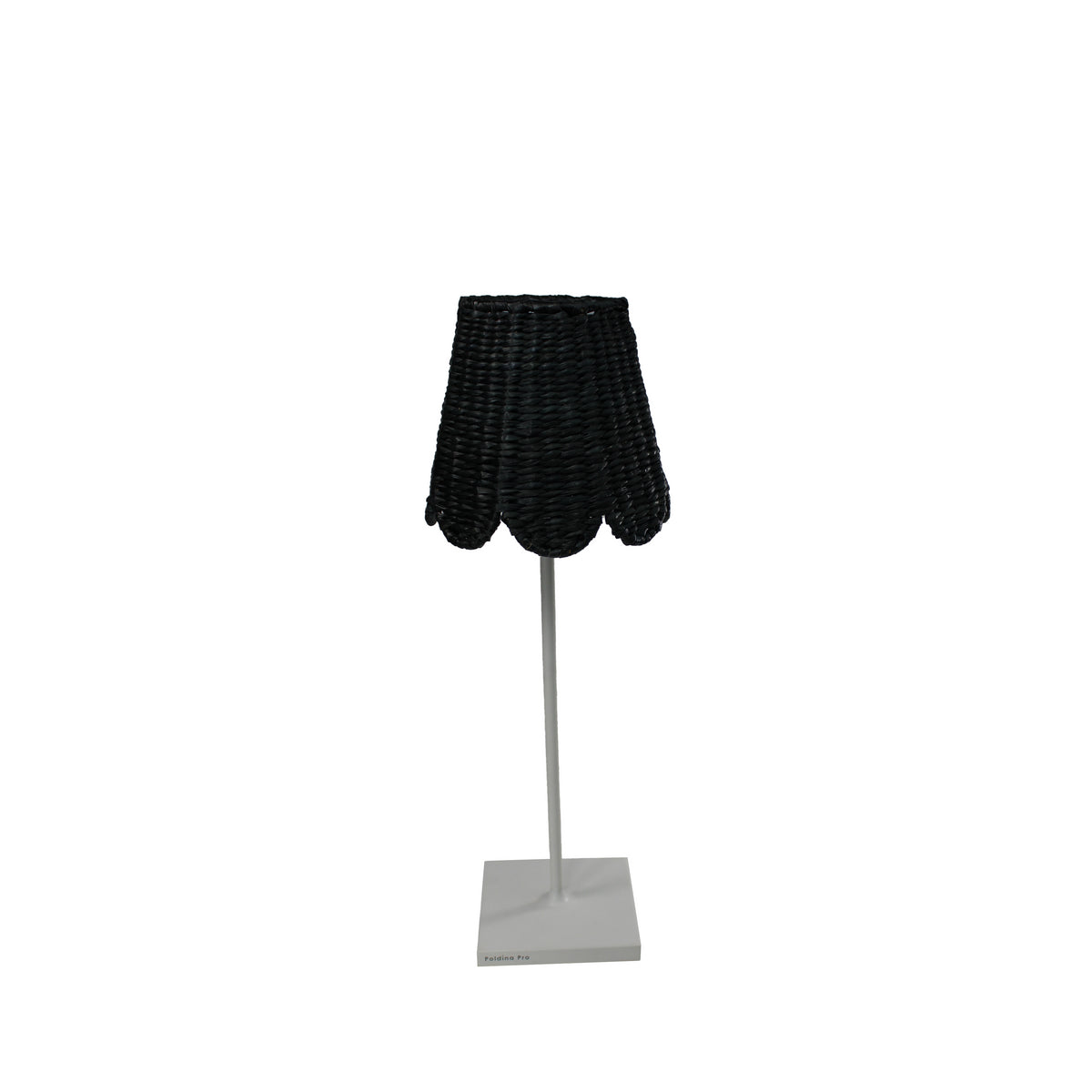 Small Seagrass Shade Cover Scalloped in Black