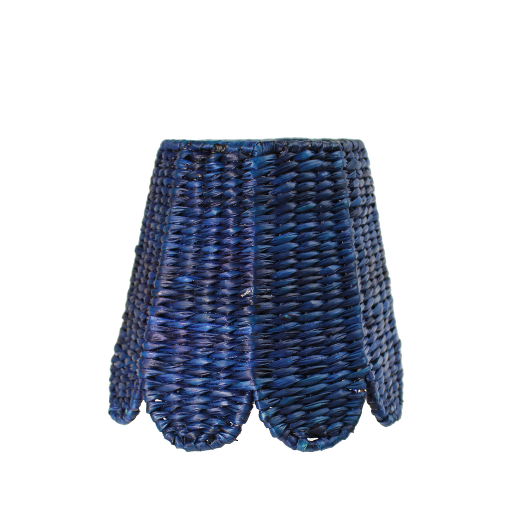 Small Seagrass Shade Cover Scalloped in Navy