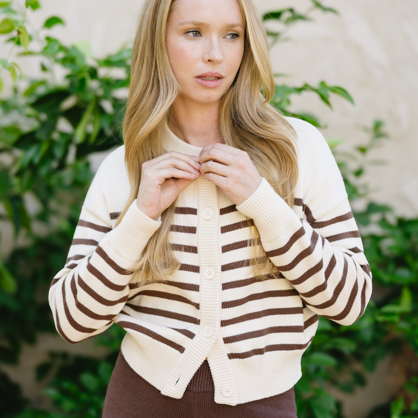 Women’s Cream and Brown Stripe Cropped Knit Cardigan