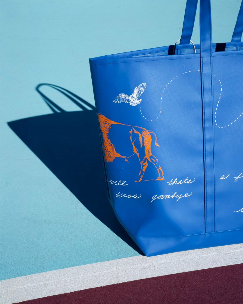 Creature Encounters Carryall in Blue