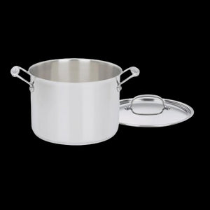 Chef's Classic® 8 Quart Stockpot with Cover in Stainless Steel