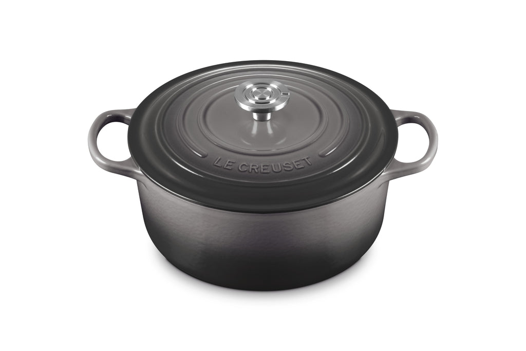 Front view of Signature Round Dutch Oven in Oyster with stainless steel knob