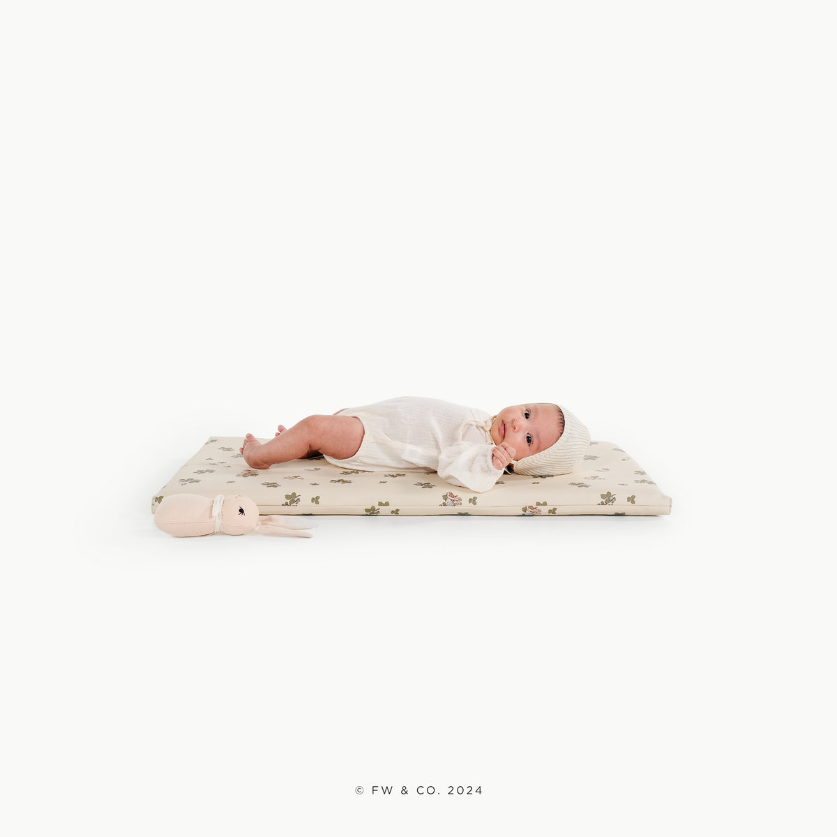 Peter Rabbitª (on sale)@baby on padded micro+ mat