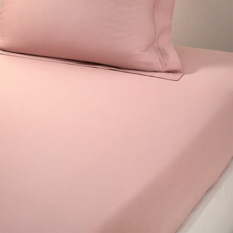 Triomphe Bedding Collection in Poudre