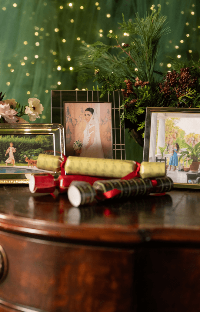 Christmas Party Crackers, Set of 6
