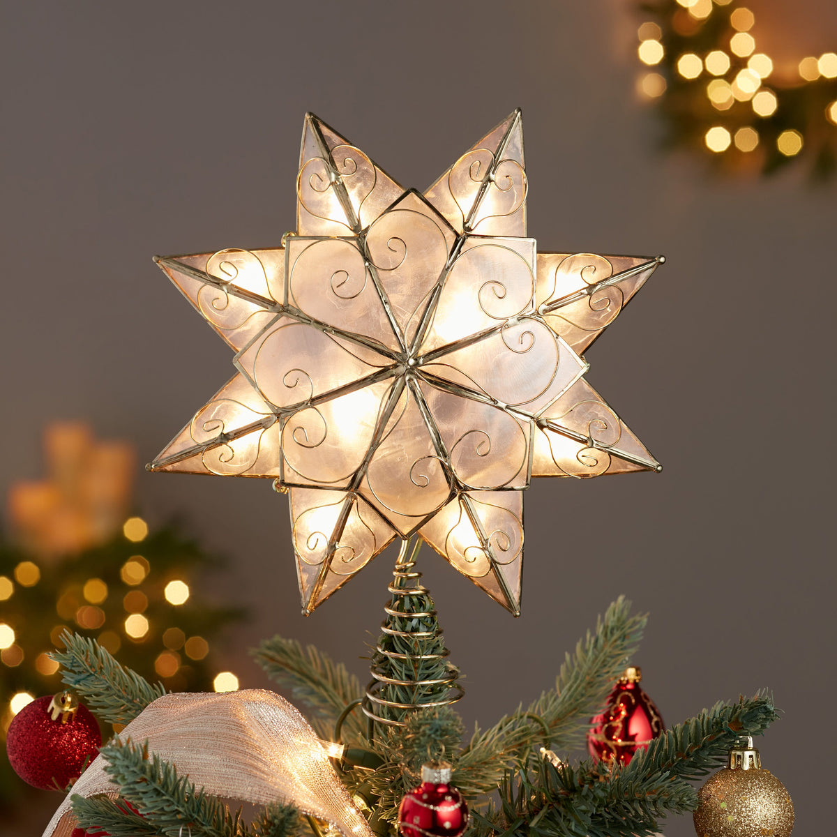 Indoor 10-Light 8-Point Capiz Star Treetop with Arabesque Decoration