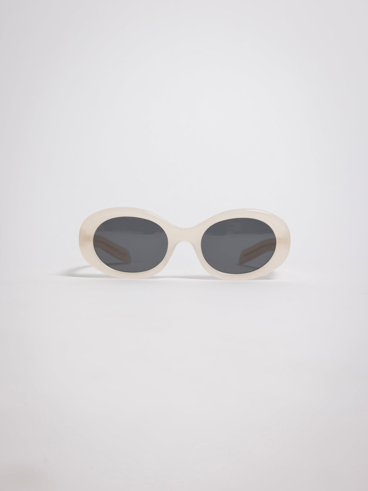 [variant:White]