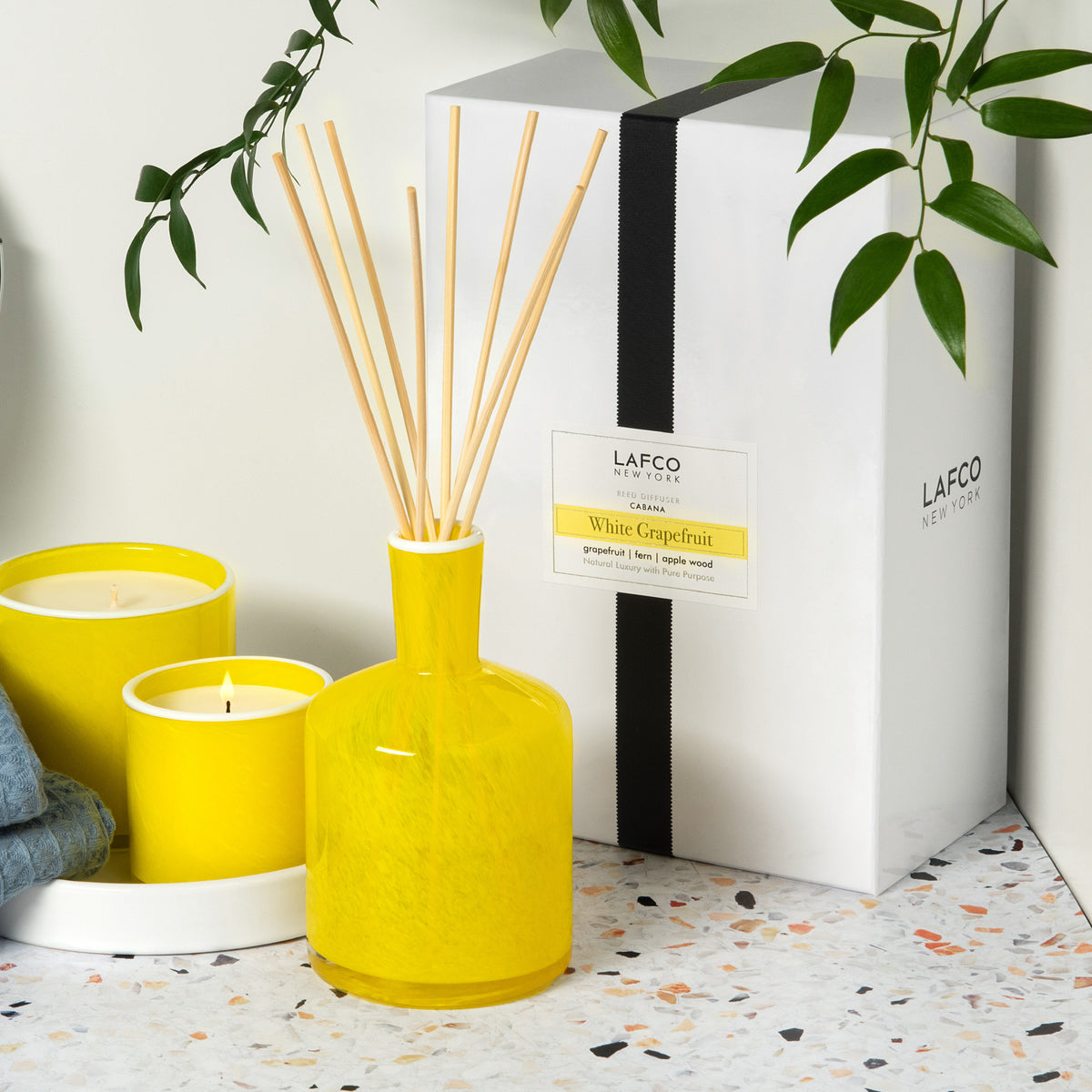 White Grapefruit Signature Reed Diffuser