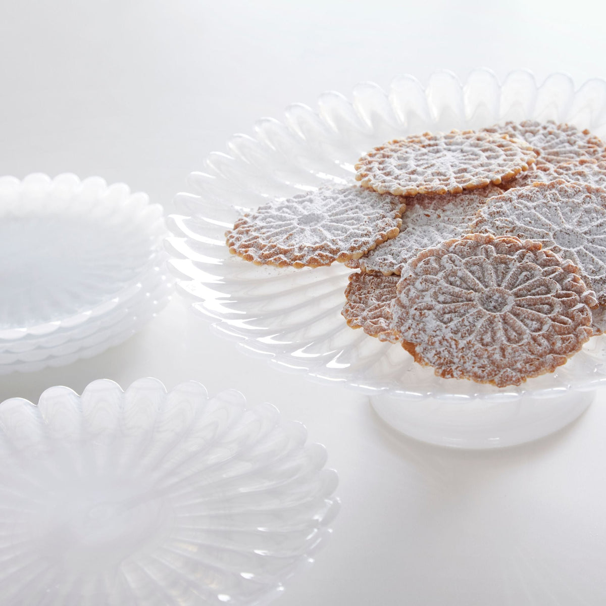 Alabaster White Scalloped Dessert Plate, Set of 4