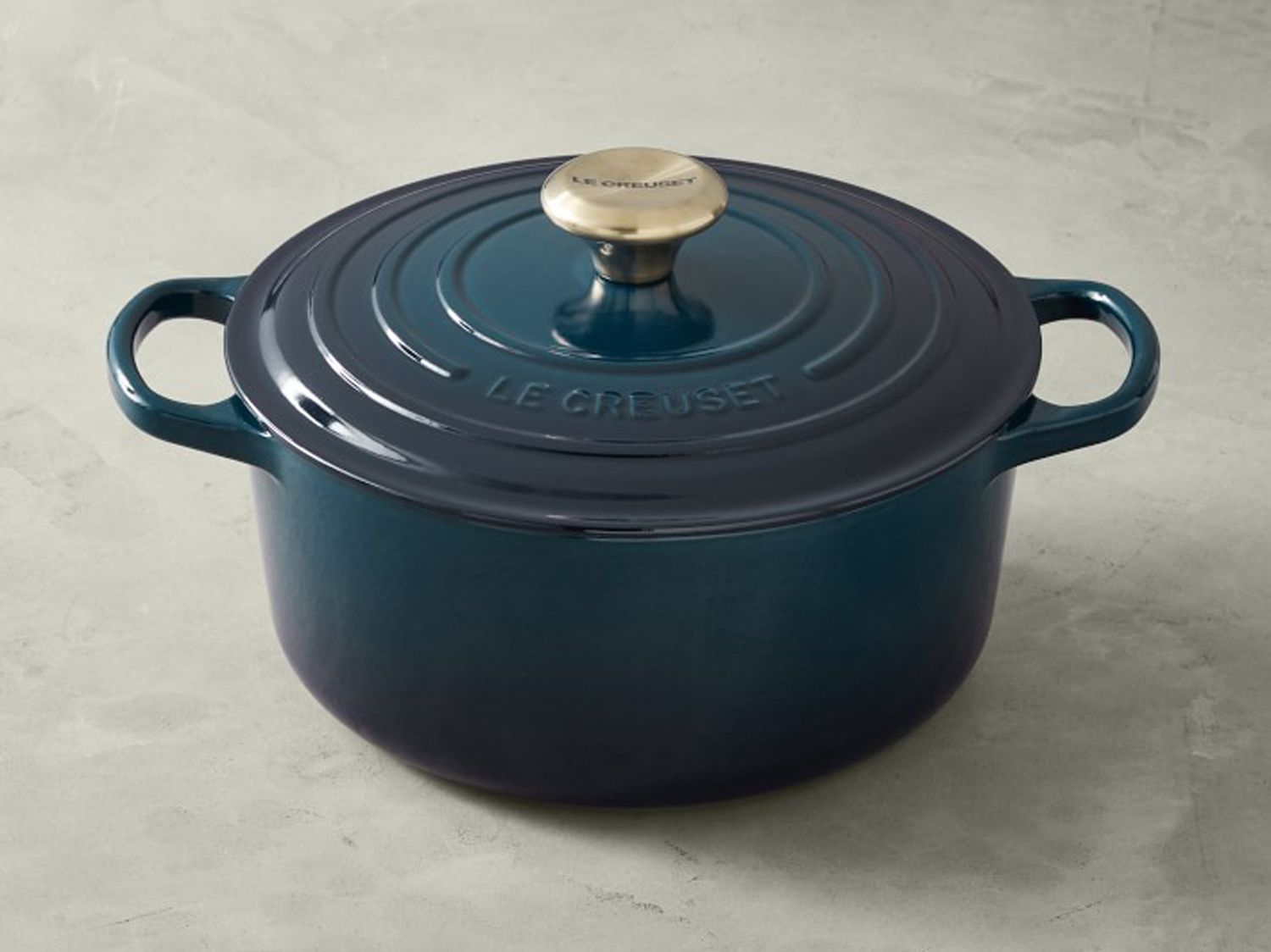 Agave 7.25 Quart Le Creuset Signature Enameled Cast Iron Round Oven