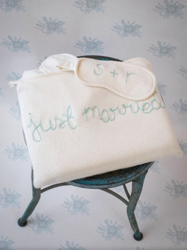 Just Married Travel Set