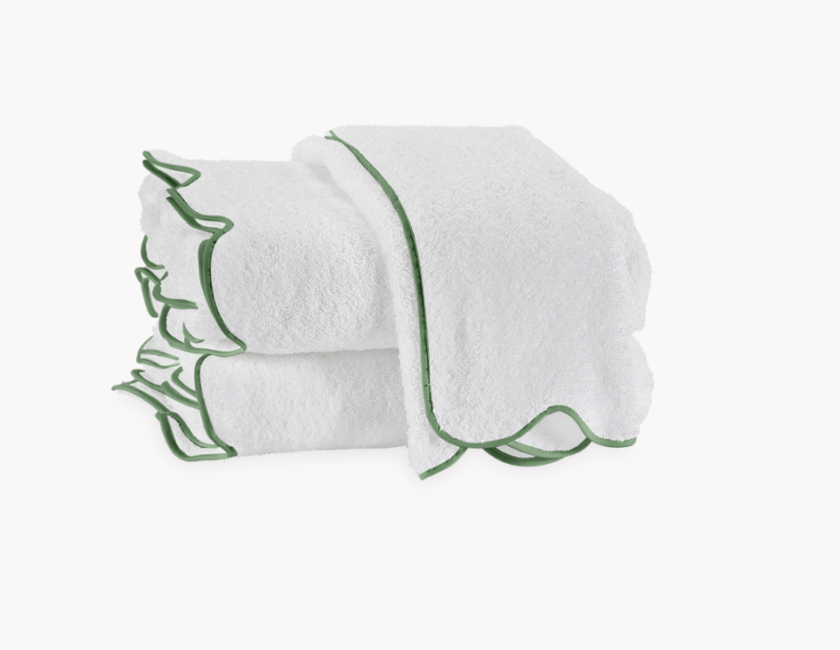 Cairo Scallop Guest Towels | Palm Color