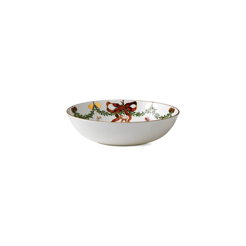 Star Fluted Christmas Bowl 3.25 qt