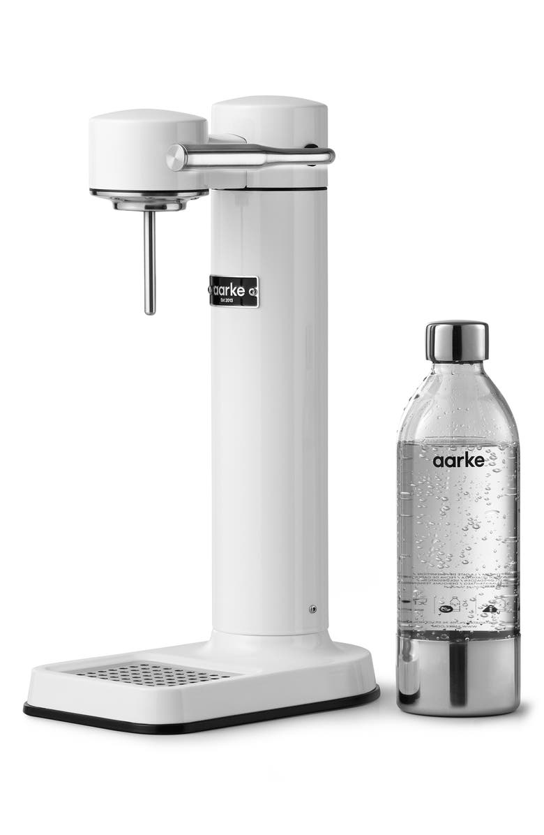 Carbonator III Sparkling Water Maker