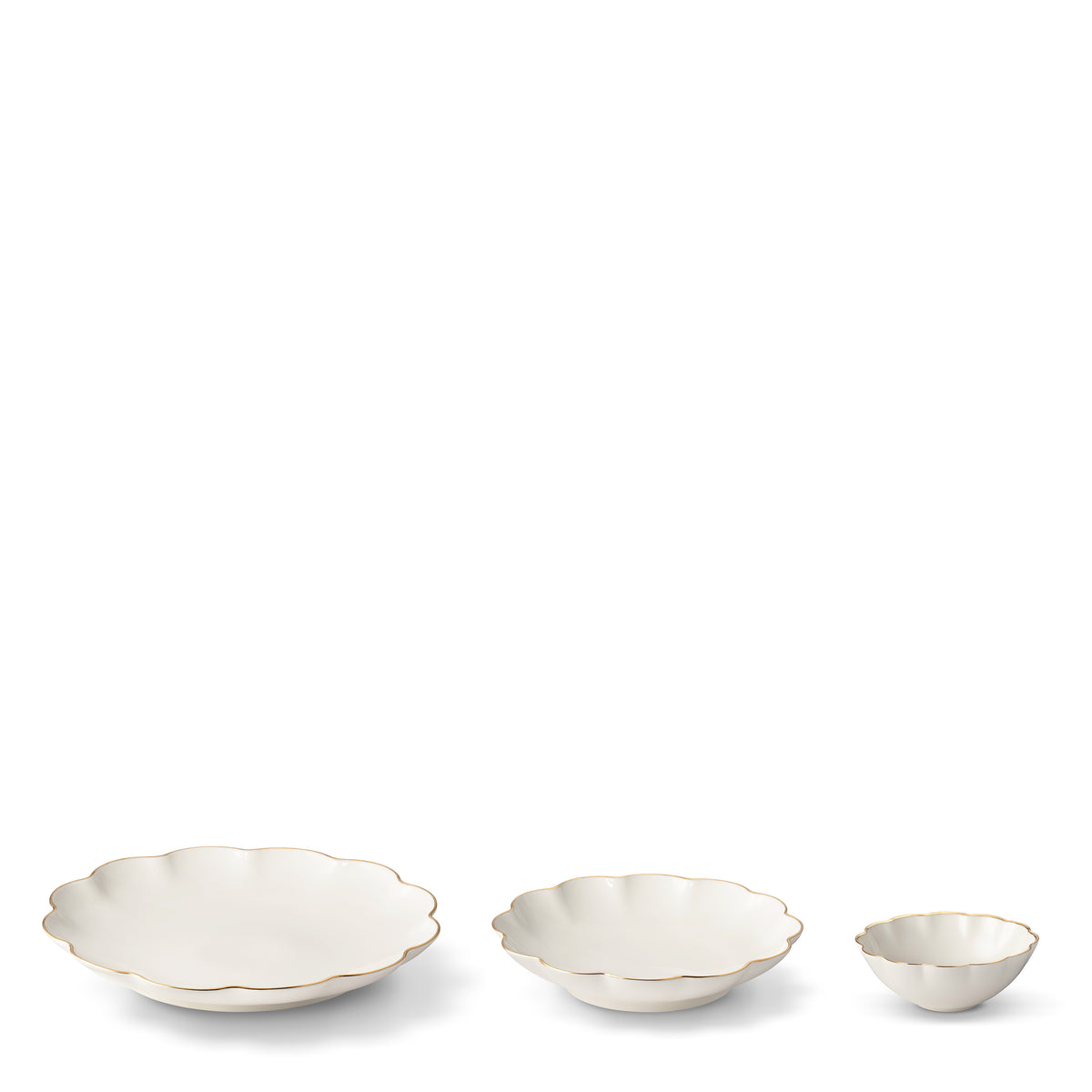 Scalloped Nesting Serving Dishes, Set of 3
